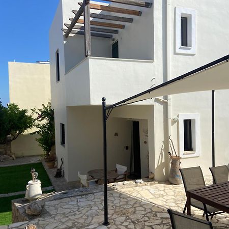 Maison A Cote Lac Proche Mer Fanou House Georgioupoli Exterior photo
